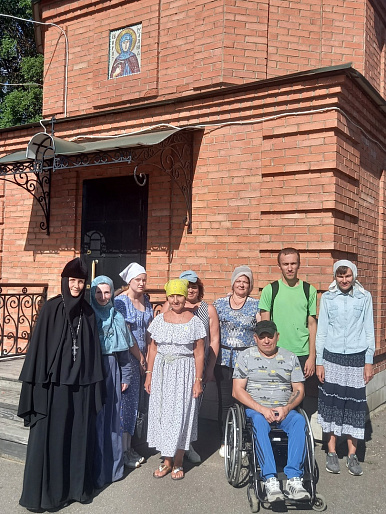 В инклюзивной театральной студии "КиТ" уверены - доброта приносит радость