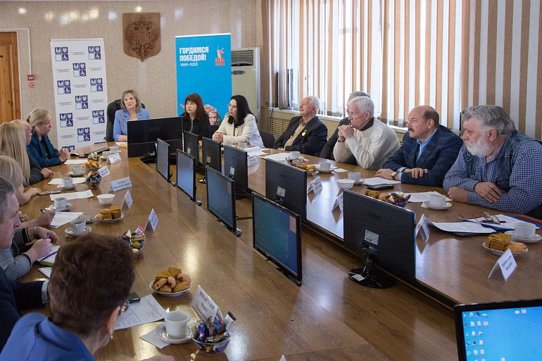 Астраханские союзницы приняли участие в заседании Общественного совета при минсоцразвития и труда области