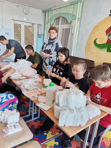 Союзницы Брединского района научили детей изготовлению сухого душа