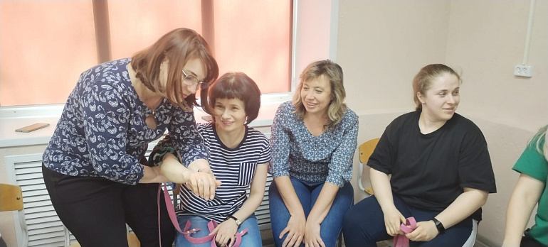 Мамонтовский женсовет учится и учит оказанию первой помощи