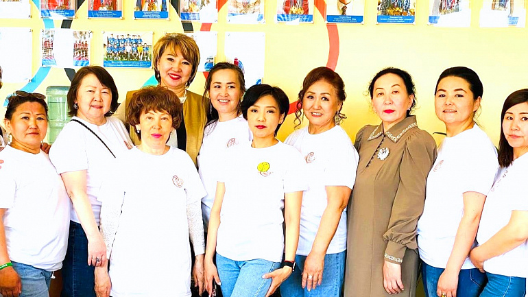 Улусный Женский форум "Ыал ийэтинэн" прошел в Республике Саха (Якутия)