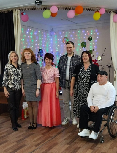 Студия "КиТ" подарила праздник подопечным Ржевского дома престарелых и инвалидов