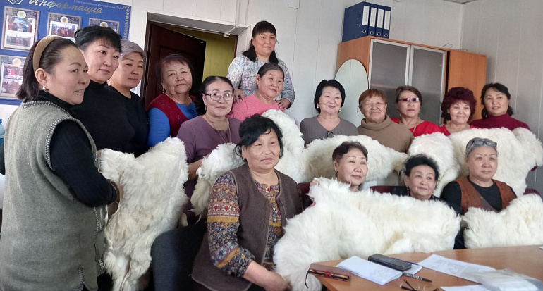 Тепло и забота бойцам СВО от Союза женщин Тувы