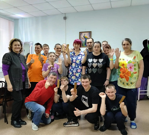Томские союзницы организовали мастер-класс для подопечных дома-интерната